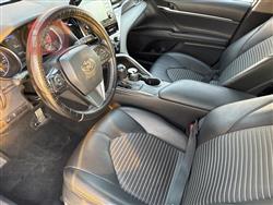 تۆیۆتا کامری